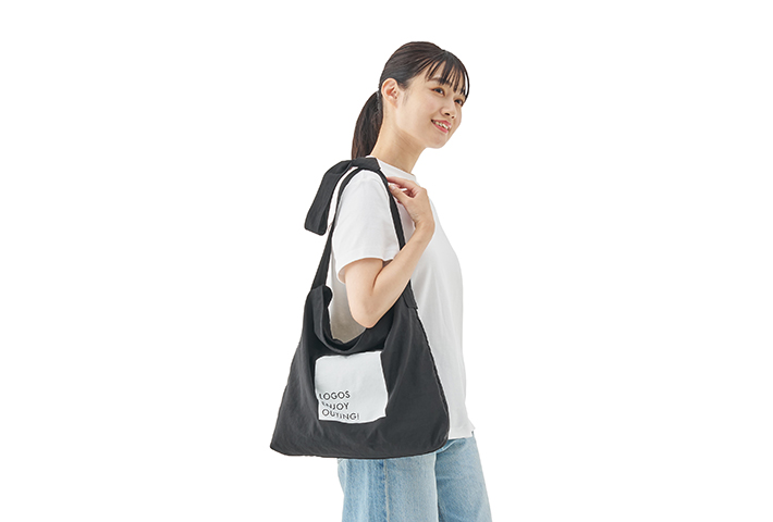 ☆安心の定価販売☆】 AtLast&Co ニュースペーパーバッグ バッグ 